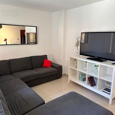 Alcala Seaside Apartment, Two Rooms, Private Parking Exteriör bild