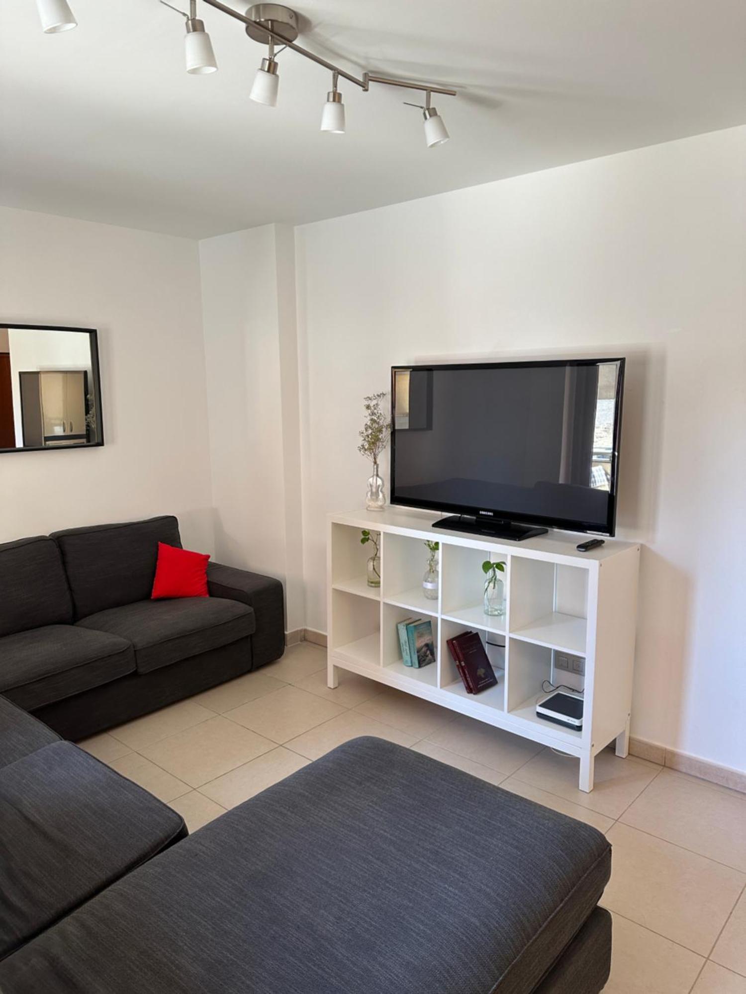 Alcala Seaside Apartment, Two Rooms, Private Parking Exteriör bild
