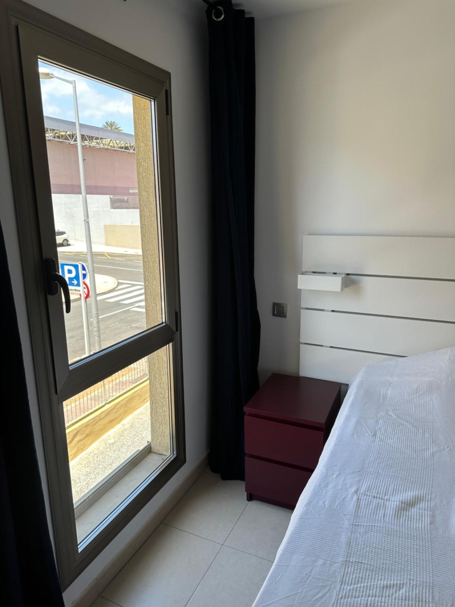 Alcala Seaside Apartment, Two Rooms, Private Parking Exteriör bild